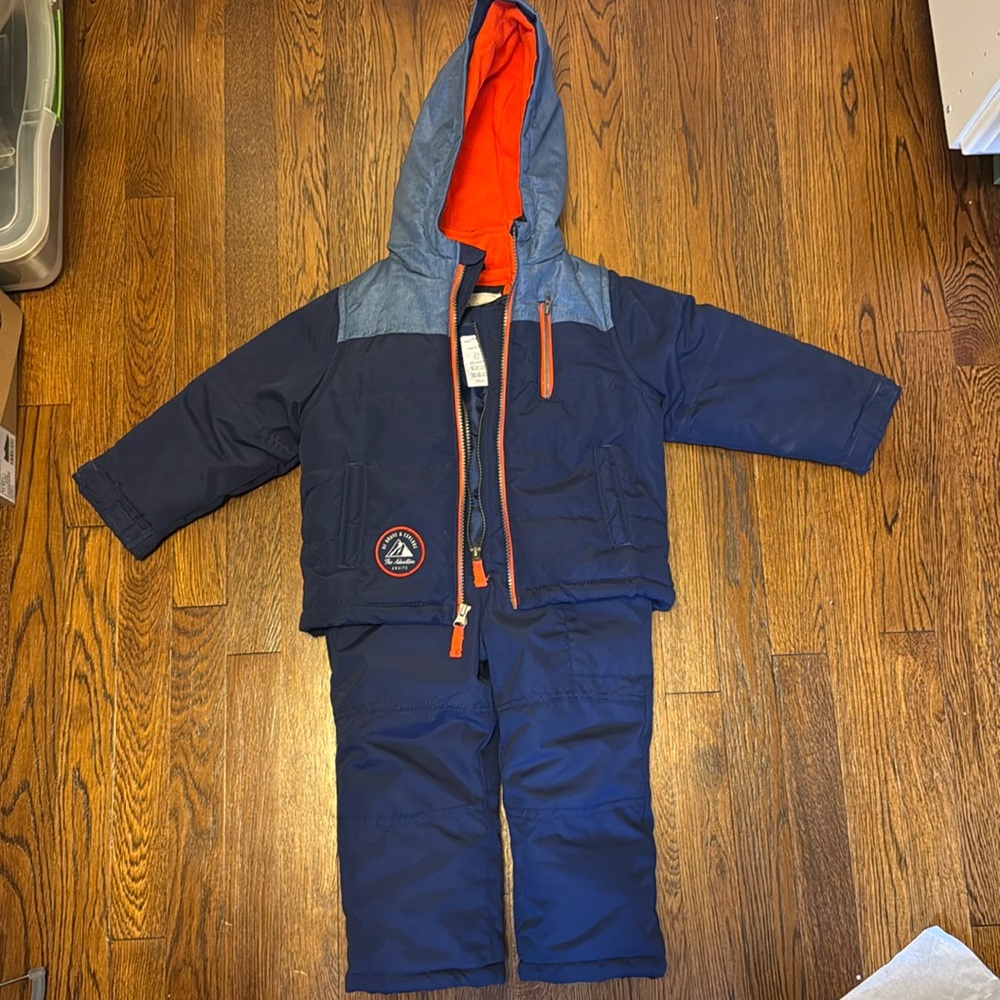 Carter’s Snowsuit Set Size 3T Jacket and Pants/Bib